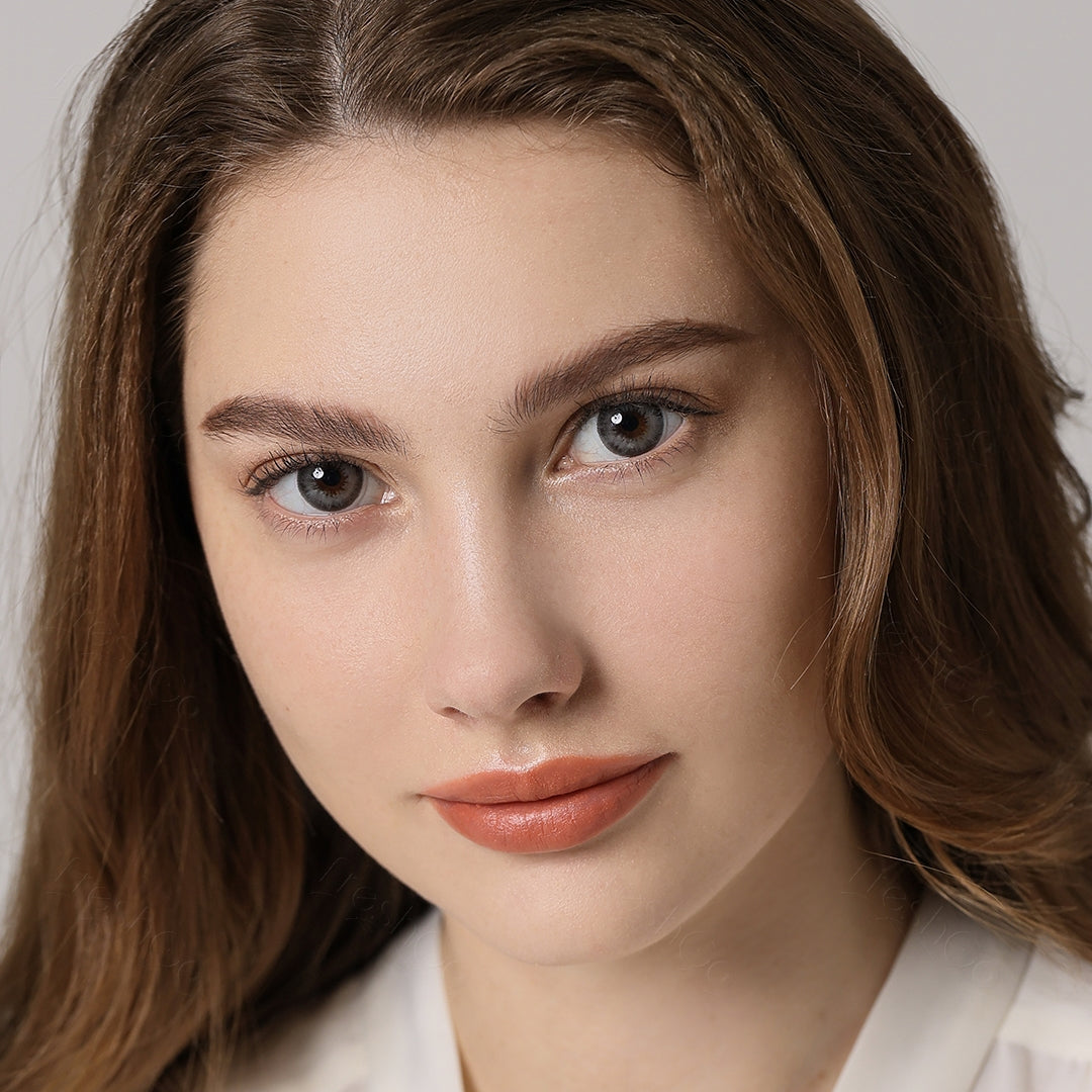 Natural Diamond Coloured Contacts